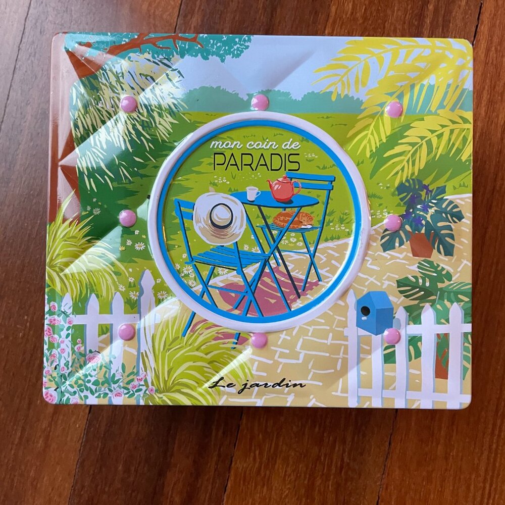 Unique "Quilted" Metal Rectangle "Spring Tea" Tin - Picture 2 of 5